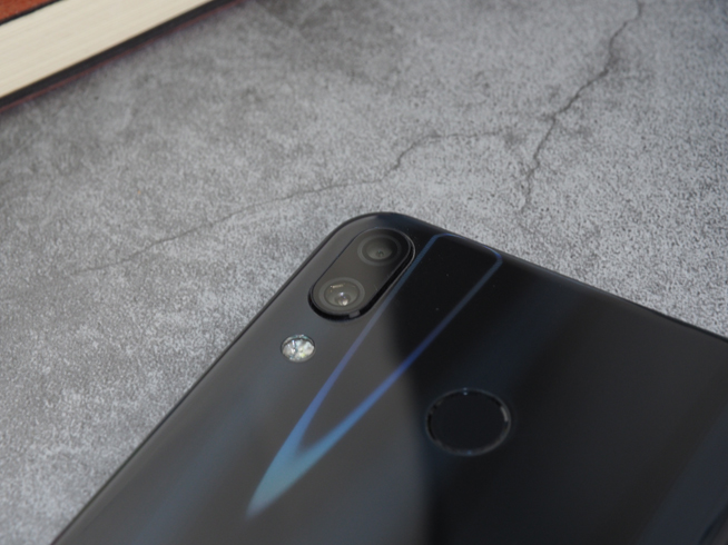 聯(lián)想千元新機Z5體驗評測：國民新旗艦是噱頭 還是誠意回歸呢？