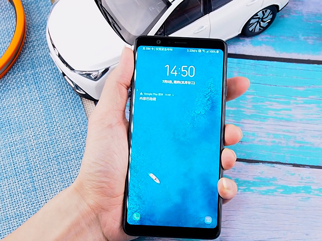 三星Galaxy A9 Star體驗(yàn)：高端機(jī)外觀中端機(jī)配置 這次三星變了