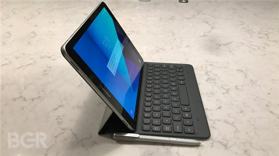 科客晚報(bào)：努比亞全面屏3.0新機(jī)跑分曝光 荷蘭商務(wù)人士最愛(ài)手機(jī)是它