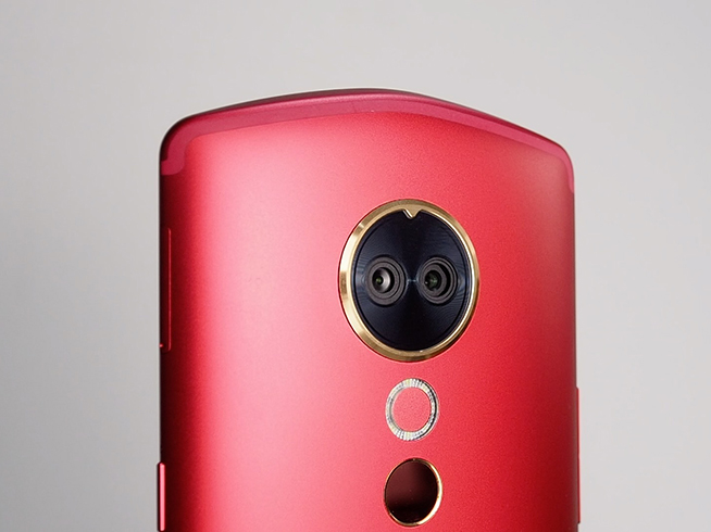 美圖T9全身美型實(shí)測(cè)：一鍵大長(zhǎng)腿+瘦身 以后不需要拍攝技巧了