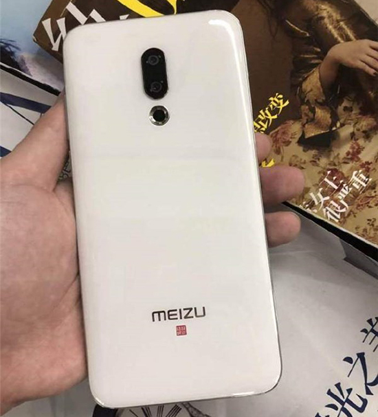 科客晚報：三星或?qū)⒕喥炫灝a(chǎn)品線 魅族16白色版真機(jī)曝光