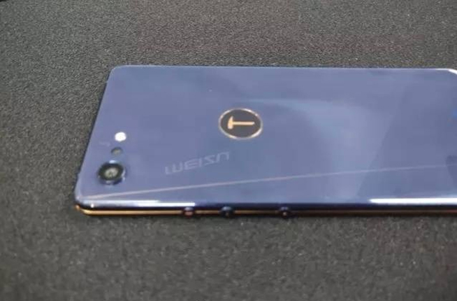 8月新機(jī)提前逐個(gè)看：OPPO R17系列領(lǐng)銜 堅(jiān)果Pro2S又要逆襲？