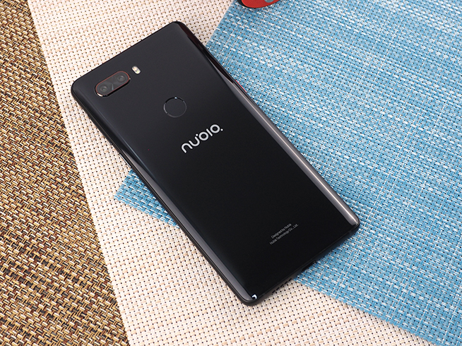 努比亞Z18上手體驗：手感更佳 還有旗艦級拍照表現(xiàn)