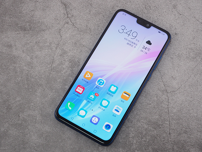 榮耀8X上手體驗:拍照效果一般 但有大屏幕高性價比