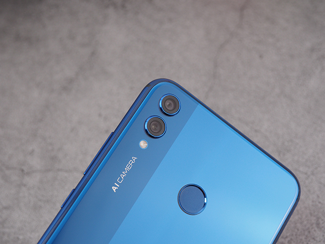 榮耀8X上手體驗:拍照效果一般 但有大屏幕高性價比