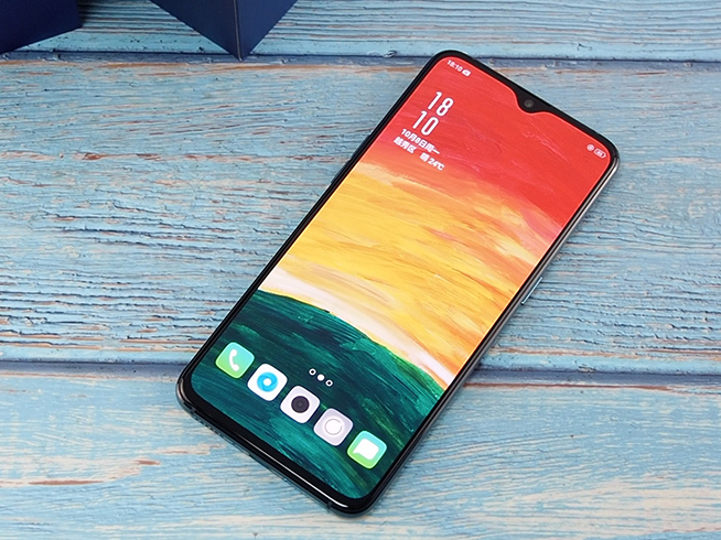 OPPO R17 Pro開箱體驗(yàn)：外觀近乎完美，雙光圈夜拍表現(xiàn)出色