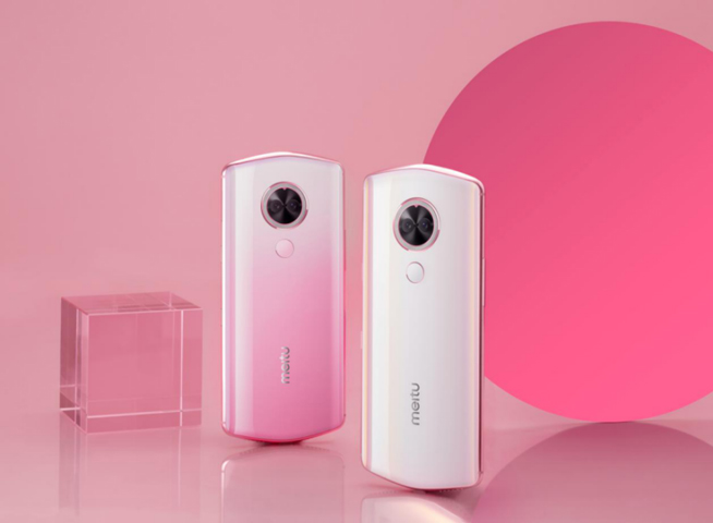 動漫深度定制 美圖T9再推小丸子/七龍珠/哆啦A夢限量版