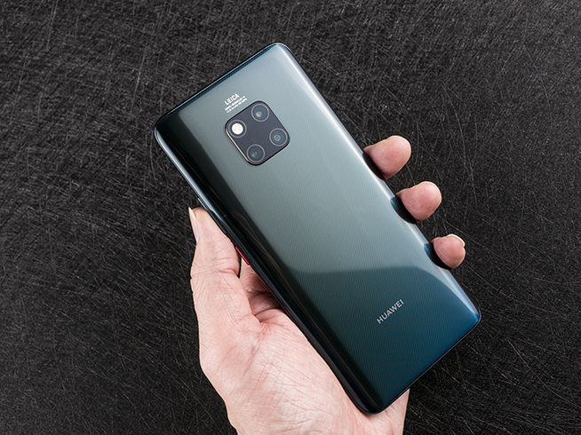 華為Mate 20 Pro翡冷翠開箱:盡顯高端質(zhì)感