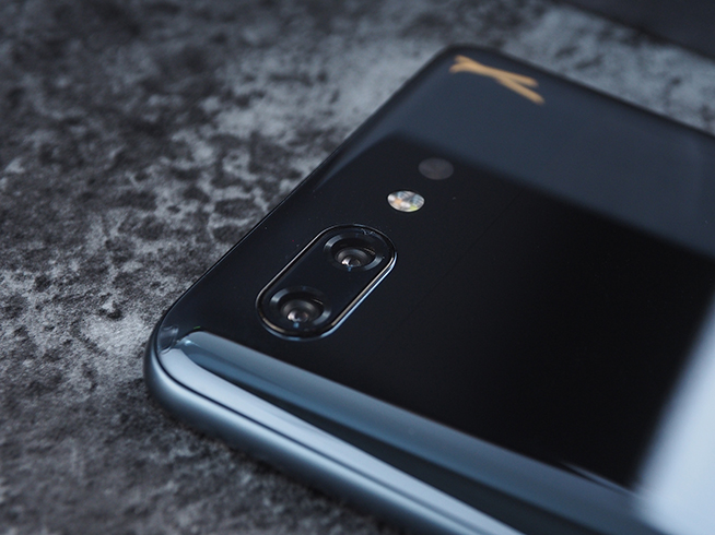 努比亞X上手體驗(yàn)：旗艦雙攝雙指紋，實(shí)用超大雙屏幕