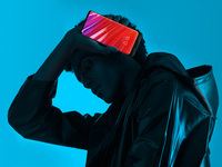 爭(zhēng)議中逆襲而上 聯(lián)想錯(cuò)檔旗艦機(jī)Z5 Pro雙11上市