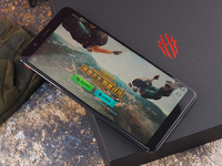 紅魔Mars電競(jìng)手機(jī)評(píng)測(cè)：10G內(nèi)存+邊框觸控，像游戲機(jī)一樣