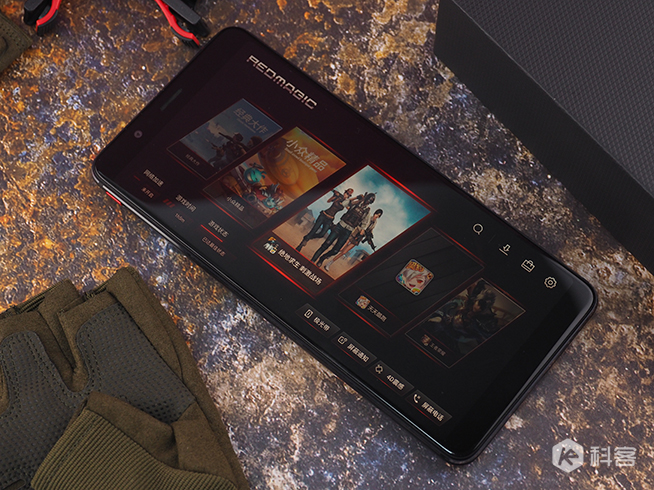紅魔Mars電競手機評測：10G內(nèi)存+邊框觸控，像游戲機一樣