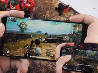 紅魔Mars電競(jìng)手機(jī)溫度對(duì)比測(cè)試：吃雞40分鐘表現(xiàn)完勝一加6T