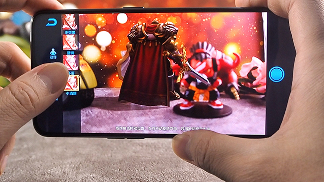 實(shí)測(cè)OPPO R17 Pro玩《王者榮耀》AR相機(jī):妲己姐姐能和你合影了