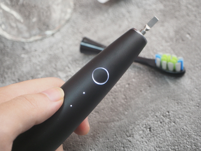 Oclean One智能聲波電動牙刷體驗評測：口腔護(hù)理變得更加簡單