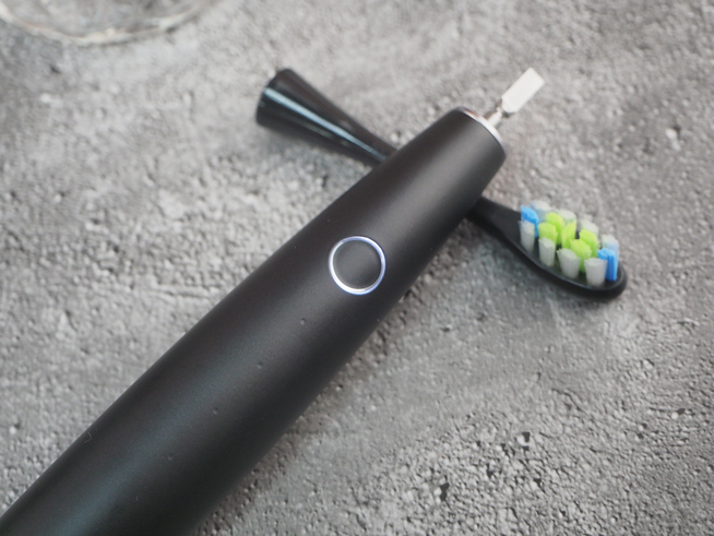 Oclean One智能聲波電動牙刷體驗評測：口腔護(hù)理變得更加簡單