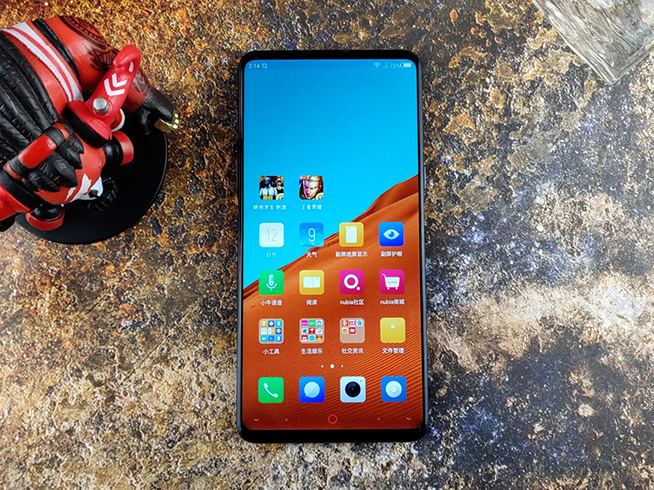 雙屏無須掩蓋！努比亞X低調(diào)秀出雙屏幕的正確方法