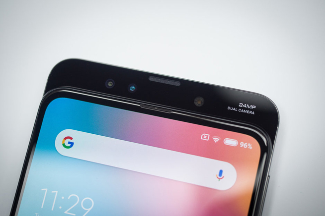 外媒評近期最實惠手機(jī)：一加手機(jī)6T領(lǐng)銜 榮耀V20上榜