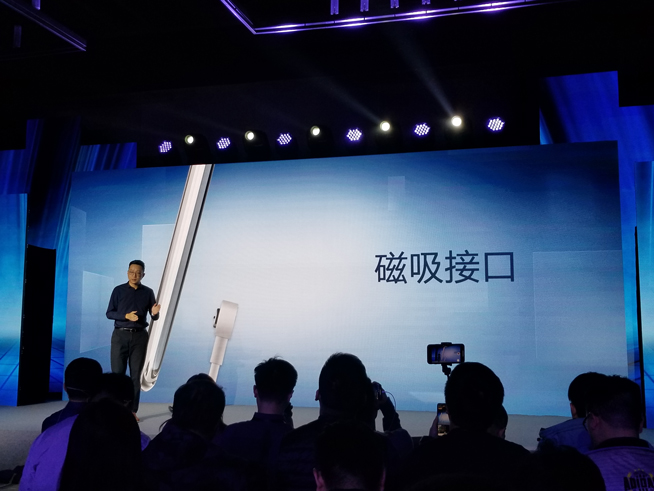 vivo APEX 2019發(fā)布：驍龍855+12GB 渾然一體無(wú)孔設(shè)計(jì)