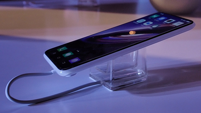 vivo APEX 2019體驗(yàn):解決全屏幕指紋識(shí)別成最大亮點(diǎn)