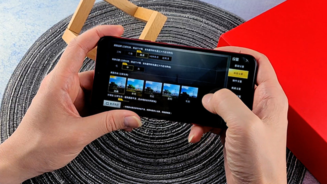 紅米Note 7續(xù)航測(cè)試:持續(xù)60分鐘吃雞看視頻 表現(xiàn)不錯(cuò)