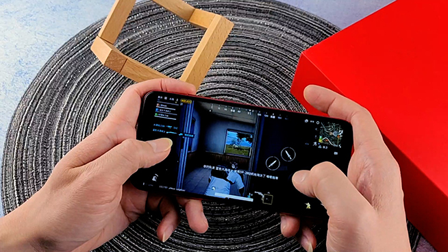 紅米Note 7續(xù)航測(cè)試:持續(xù)60分鐘吃雞看視頻 表現(xiàn)不錯(cuò)