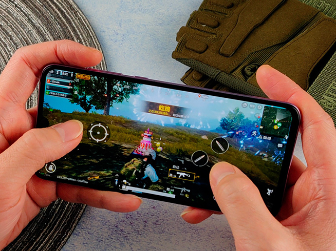 小米9續(xù)航測試：連續(xù)吃雞刷視頻60分鐘 表現(xiàn)尚可