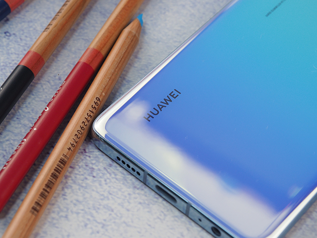 華為P30評(píng)測(cè)：全面升級(jí) 手感和拍照超預(yù)期