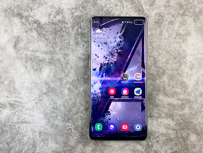 三星Galaxy S10+四大特色體驗(yàn)：夜拍加強(qiáng)，屏幕好看更好玩 