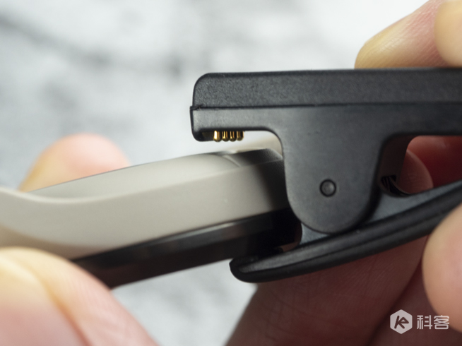 佳明vívomove HR評(píng)測(cè)：避繁就簡(jiǎn) 智能手表本該如此純粹