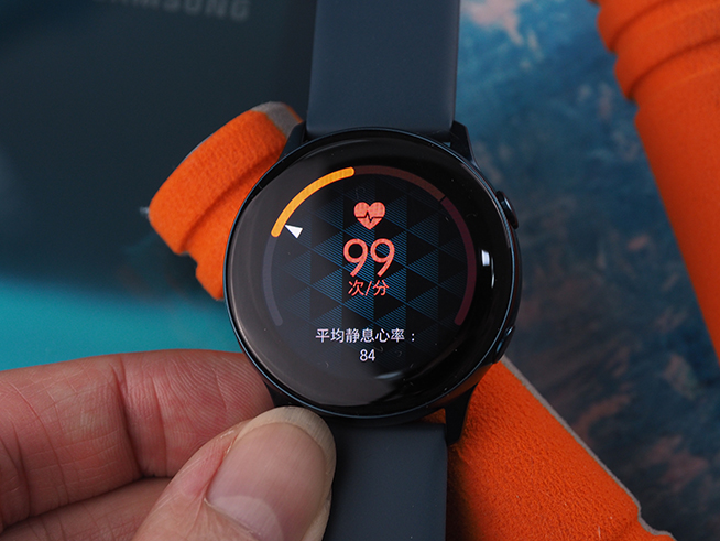三星Galaxy Watch Active體驗評測：秀氣外觀一見鐘情 