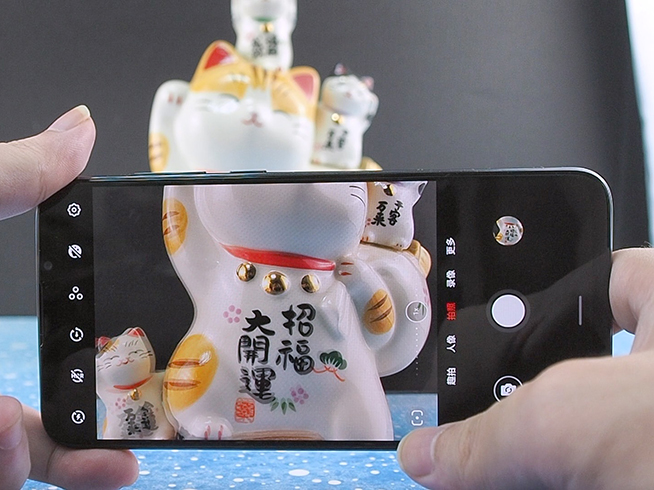 魅族16Xs開箱體驗：手感顏值不錯 可惜驍龍675性價比一般