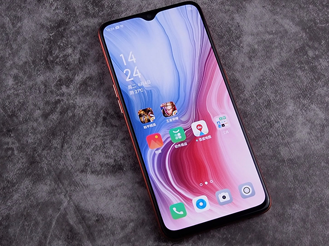 OPPO Reno Z開箱：延續(xù)純平設計風 珊瑚橙搶眼夏日首選