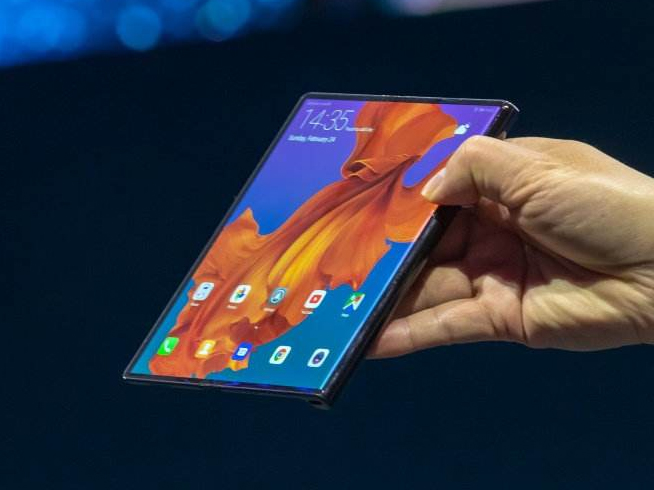 華為Mate X正式入網(wǎng)：5G折疊屏完美組合 充電速率升至65W？