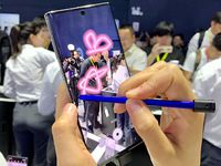 三星首款國行版5G手機(jī)登陸 聯(lián)合微信首次系統(tǒng)級合作