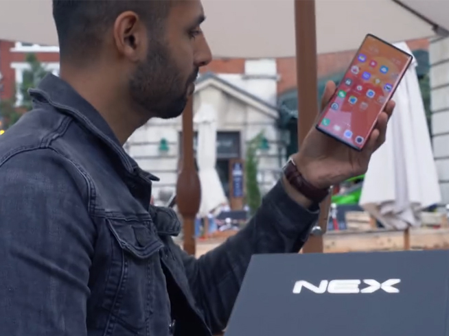 vivo NEX 3真機提前亮相：瀑布屏驚艷 無實體按鍵設(shè)計？