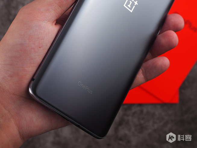 一加7T開箱上手：90Hz流體屏絲滑流暢 相機(jī)大幅升級(jí)實(shí)在香