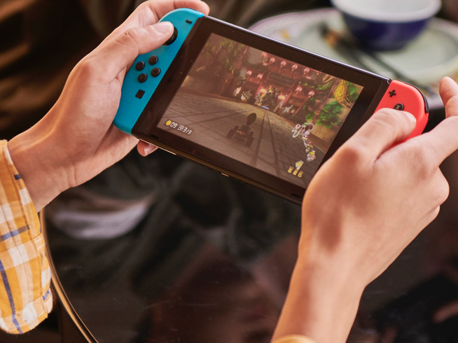 國(guó)行Nintendo Switch首發(fā)：銷量瞬間破萬(wàn) 更適合新玩家入手