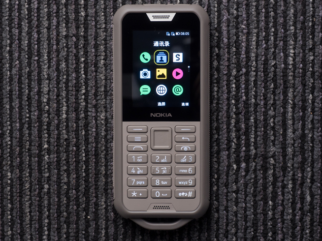 諾基亞800體驗(yàn)評(píng)測(cè)：IP68級(jí)別三防 功能齊全戶外好搭檔