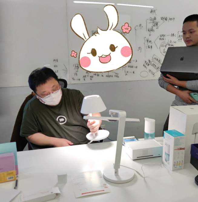 這次你會支持嗎？羅永浩回歸宣布將于愚人節(jié)直播帶貨