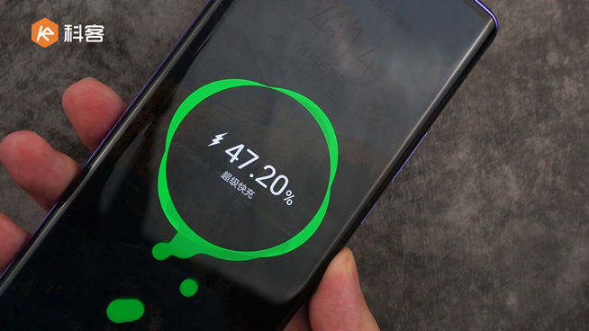 榮耀30 Pro上手體驗(yàn)：霓影紫特別設(shè)計(jì)愛(ài)了 50倍潛望式長(zhǎng)焦實(shí)在穩(wěn)