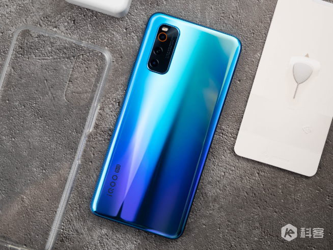 iQOO Neo3圖賞：驍龍865+144Hz高刷新率屏 再次定義真香機(jī)