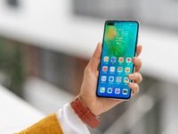 單手旗艦可不是隨便說說 華為P40精巧易用更懂你