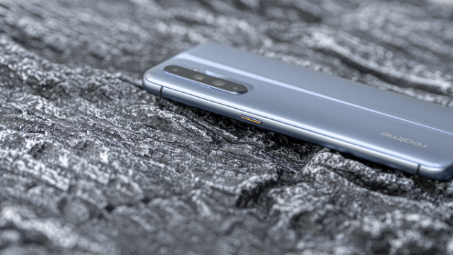 更低價(jià)格版本安排好了？realme X50 Pro玩家版月底來襲