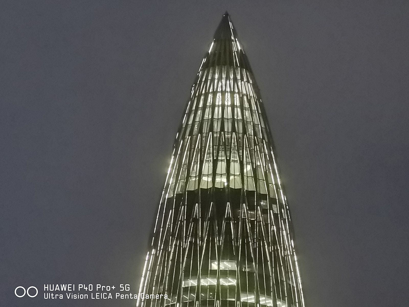 華為P40 Pro+評(píng)測：陶瓷質(zhì)感一流 鎖定2020最強(qiáng)攝影旗艦