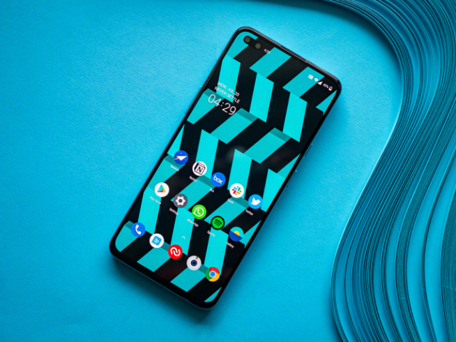 一加Nord海外正式發(fā)布：新配色有驚喜 首款真無(wú)線耳機(jī)同步登場(chǎng)