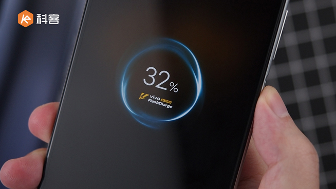 iQOO Z1和iQOO Z1x都很香！然而差價(jià)600元到底該怎么選？