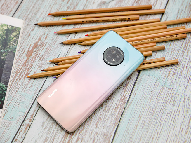 40W超級快充+七頻5G全網(wǎng)通！華為暢享20 Plus誠意登場