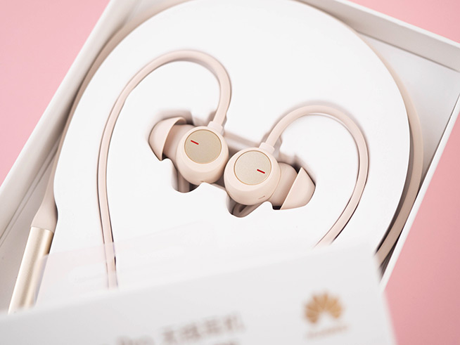 華為FreeLace Pro評(píng)測(cè)：不僅有雙重主動(dòng)降噪，細(xì)節(jié)也各種貼心