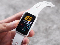 充電半小時(shí)，輕松用一周！時(shí)尚大屏榮耀手表ES評(píng)測(cè)